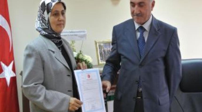 2B'den Yararlanan Hak Sahiplerine Tapuları Verilmeye Başlandı