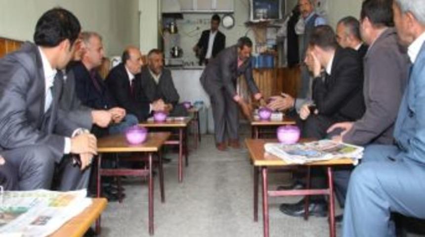 Belediye Başkanı Esnaf İle Bir Araya Geldi