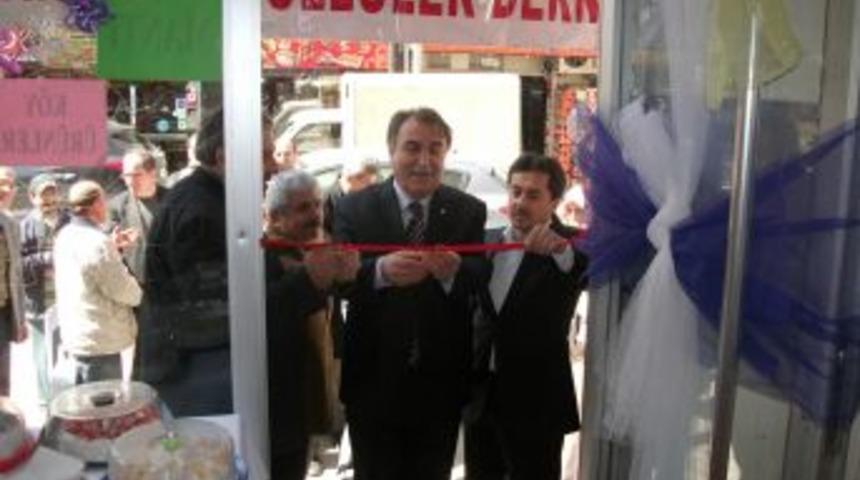 Mudanya G&ouml;n&uuml;ll&uuml;ler Derneği'nden &Ouml;ğrenciler Yararına Kermes
