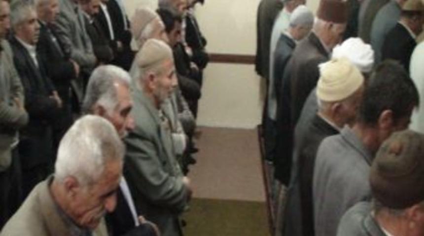 Silvan'da Taziye Evinde Sivil Cuma