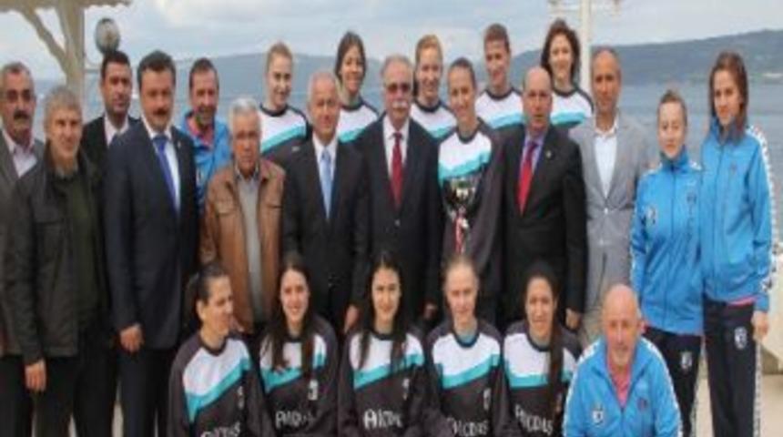 Acıbadem Kadınlar Voleybol Ligi