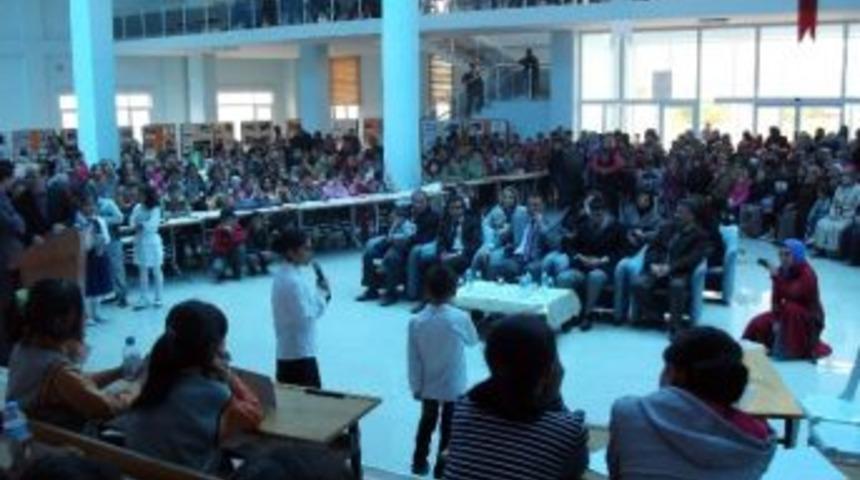 Peygamber Coşkusu Her Yerde