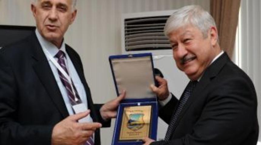 Kosovalı Belediyecilerden Başkan Akaydın&rsquo;a Ziyaret