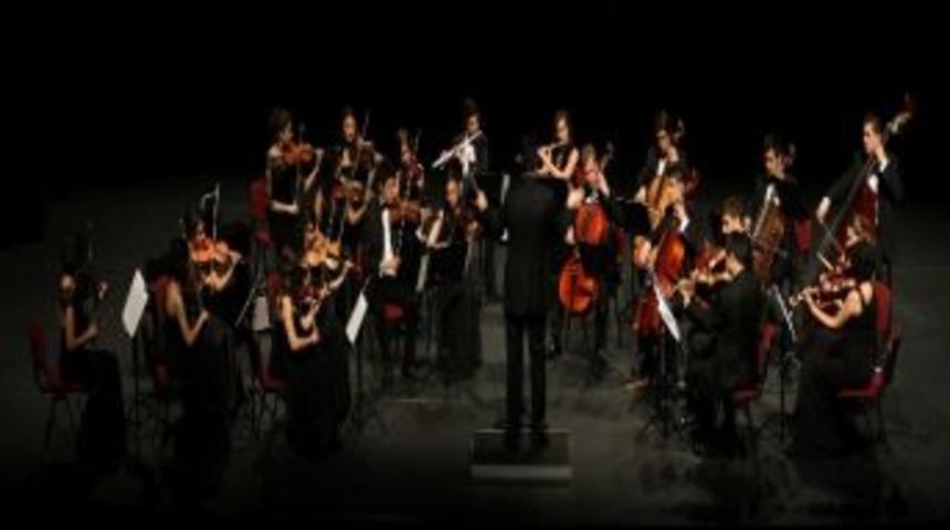 Pa&uuml; Gen&ccedil;lik Oda Orkestrası&rsquo;na B&uuml;y&uuml;k İlgi