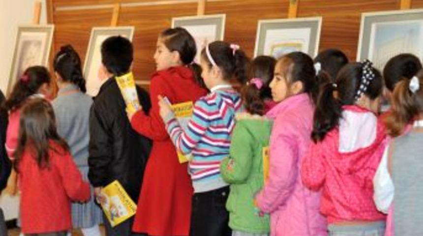 BYEGM, Karikat&uuml;r Sergisine Ev Sahipliği Yaptı