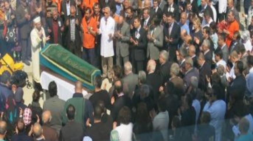 Hayatını Kaybeden Doktor Ağlattı