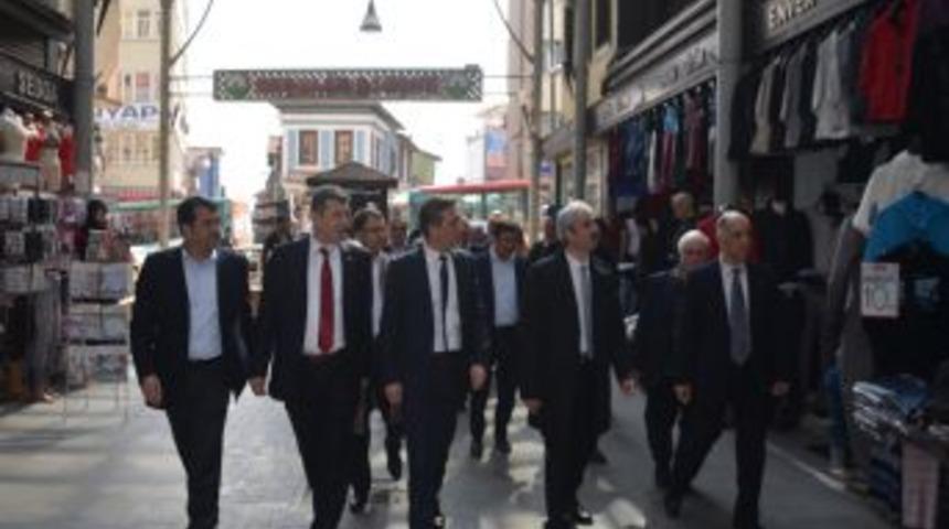 BTSO Başkan Adayı İbrahim Burkay, Se&ccedil;ime 'Payitaht &Ccedil;arşısı' Ile Başladı