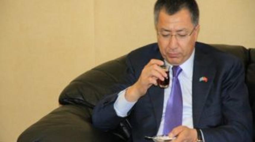 Kazakistan'ın Ankara B&uuml;y&uuml;kel&ccedil;isi T&uuml;ymebayev'den Rize Belediyesi'ne Ziyaret