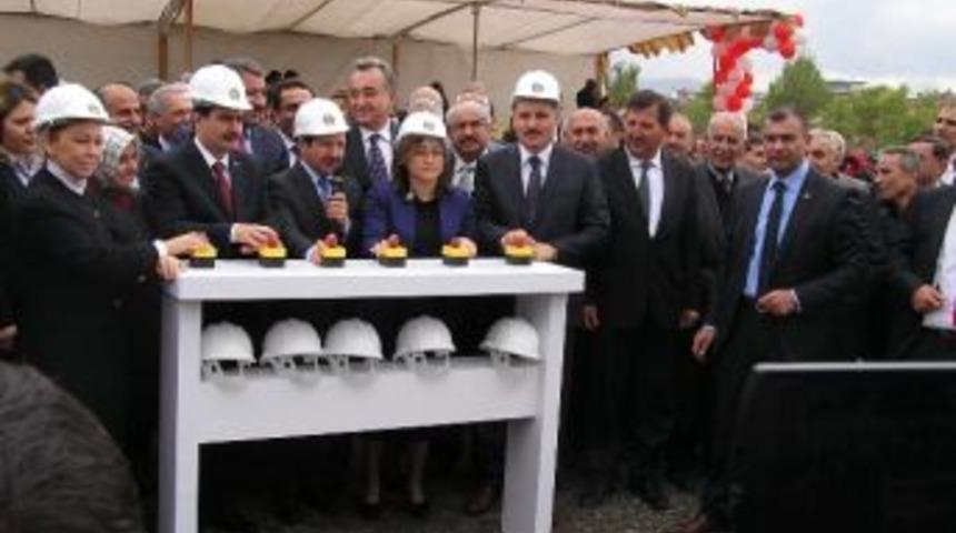 Malatya&rsquo;da K&uuml;lt&uuml;r Sanat Galeresi İle Sanat Sokağı&rsquo;nın Temeli T&ouml;renle Atıldı