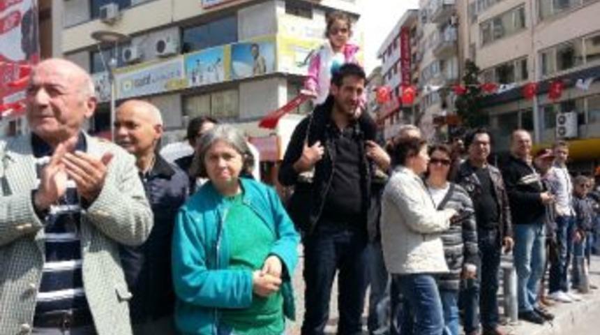 D&uuml;nya &Ccedil;ocukları Karşıyaka&rsquo;da