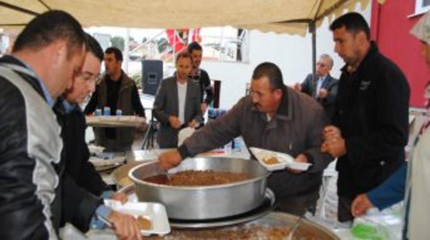 Manavgat'ta 230 Noktada Kutlu Doğum Pilavı Ikram Edildi