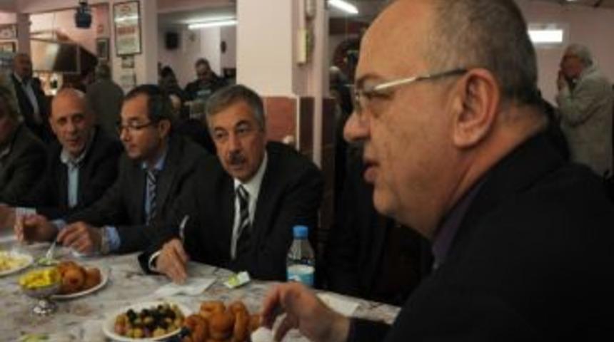 Manisa Şeyh Fenari Cemaatinden Kutlu Doğum Hayrı