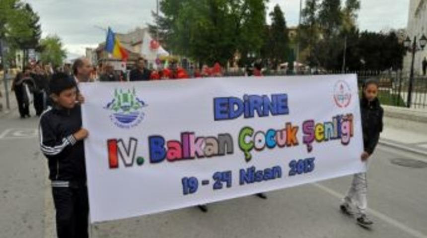 4&rsquo;&uuml;nc&uuml; Balkan &Ccedil;ocuk Şenliği Başladı