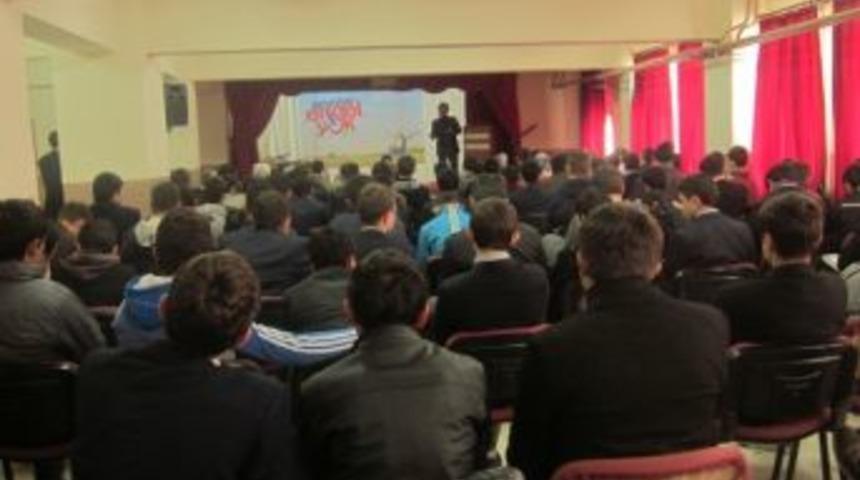 Sakarya&rsquo;da Engellilere Karşı Daha Duyarlı Olmak İ&ccedil;in Eğitimler Veriliyor