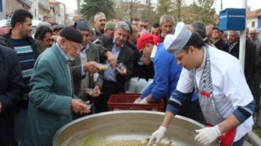 Beyşehir&rsquo;de 2 Bin Kişiye Aşure Dağıtıldı