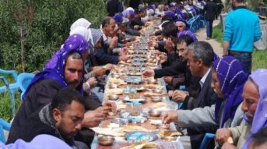 Bdp Husumetli Aileleri Barıştırdı