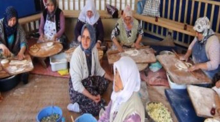 Lezzet Ustalarının &Uuml;r&uuml;nleri Yarım Saatte T&uuml;kendi