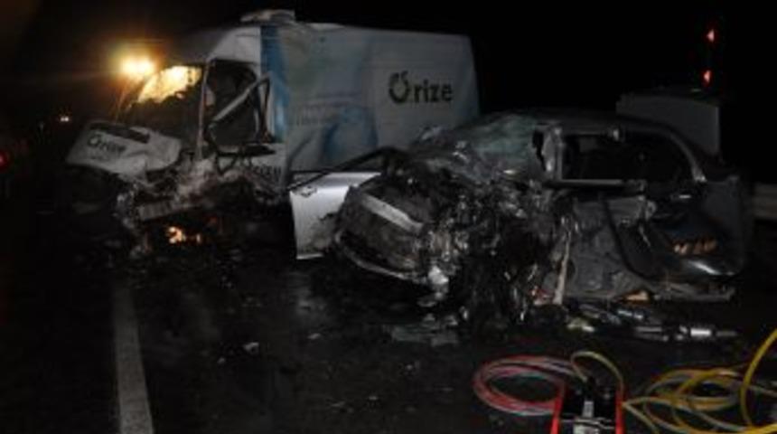 Kırşehir&rsquo;de kaza: 2 &ouml;l&uuml;, 5 yaralı