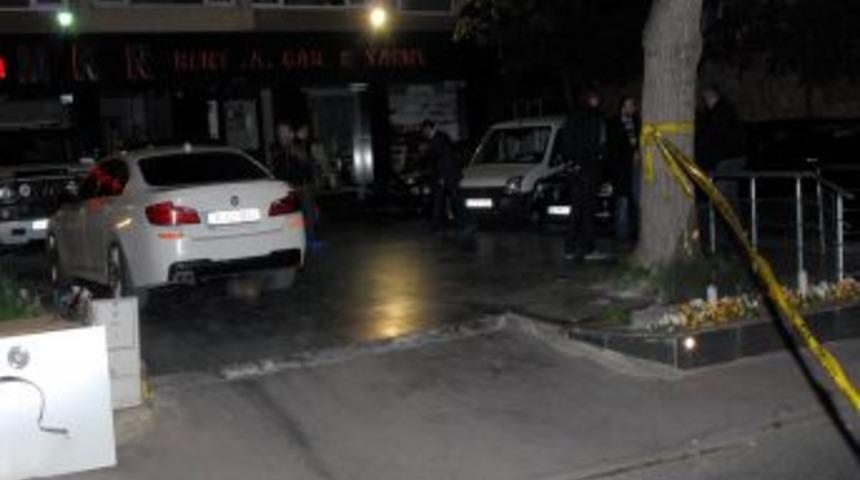 Beşiktaş&rsquo;ta silahlı saldırı: 3 yaralı