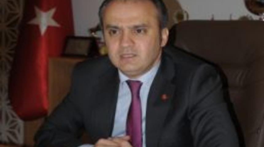 Belediye Personelinden Umuteli&rsquo;ne 28 Bin 700 Tl&rsquo;lik Yardım