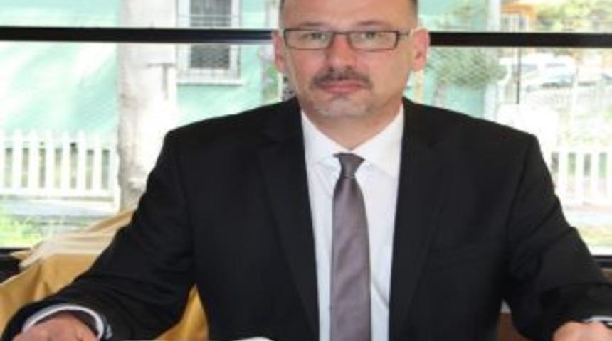 Bahri Kanat, Ak Parti'den İstifa Etti