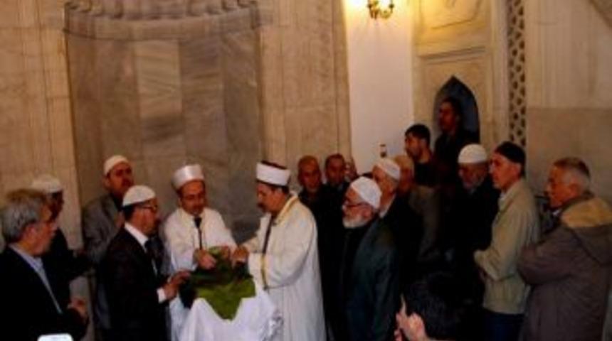 Kutlu Doğumda Sakalı Şerif İzidihamı