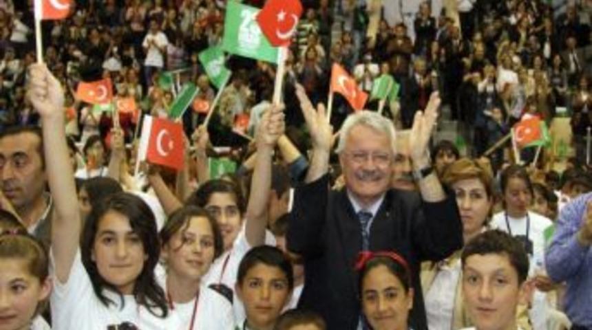 İki Bin &Ccedil;ocuktan Konser Daveti