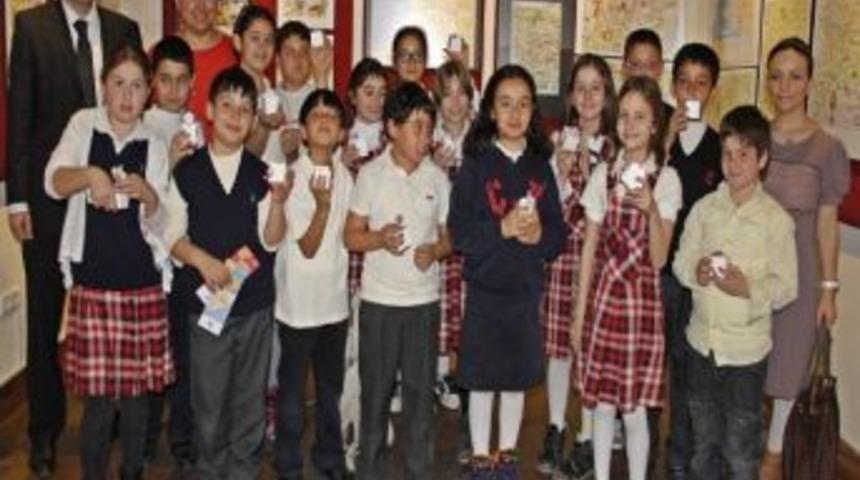 Konak'ta Şakalarla Dolu Bir G&uuml;n