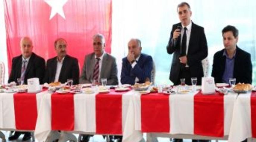 Başkan Karabağ'dan Mobilyacılara "sanayi Sitesi" M&uuml;jdesi