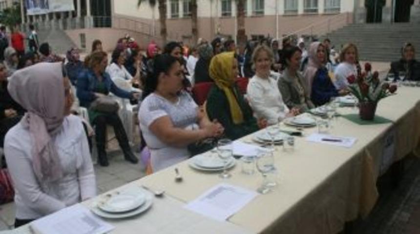 Veliler, Kardeş Okul I&ccedil;in Yemeklerini Yarıştırdı