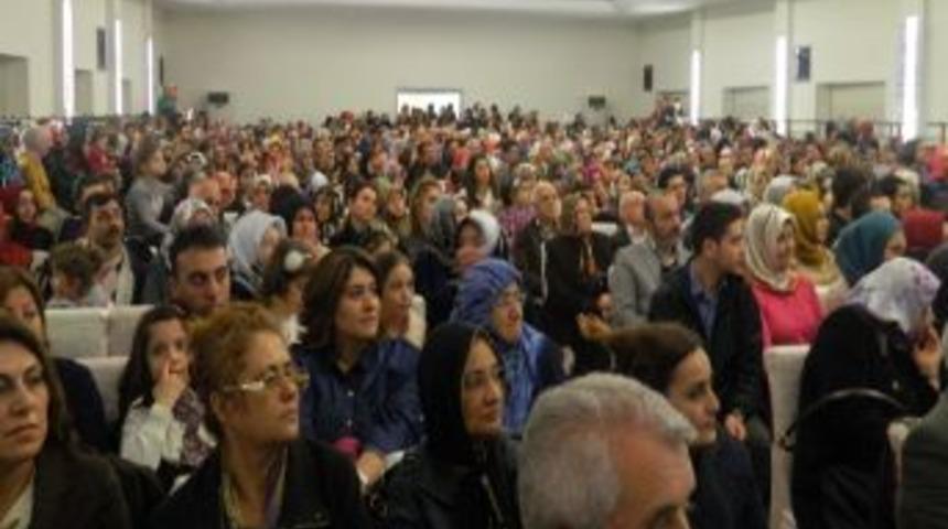 Samsun'da Osmangazi İmam Hatip Ortaokulu Kutlu Doğum Programı D&uuml;zenledi