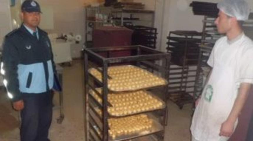 Armutalan Zabıtası Fırınları Denetledi