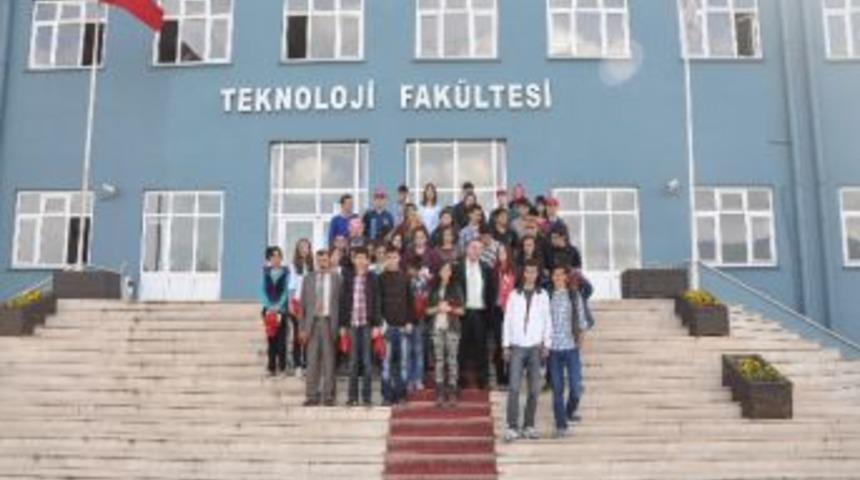 Demir &Ccedil;elik Anadolu Lisesi &Ouml;ğrencilerinden Kb&uuml;&rsquo;ye Ziyaret