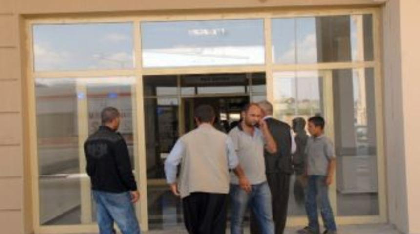 İki Arkadaş Arasında &Ccedil;ıkan Tartışma Kanlı Bitti