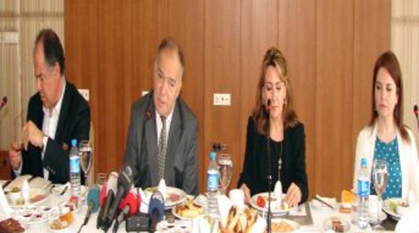 &Ouml;zg&uuml;rel: Toplum Ilk Defa 'evet' Veya 'hayır'ın &Ouml;tesinde Cevap &Uuml;retmeye &Ccedil;alışıyor