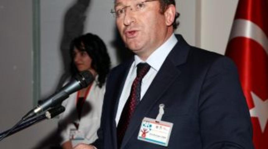 Koruyucu Aile Hizmeti Paneli Yoğun İlgi G&ouml;rd&uuml;