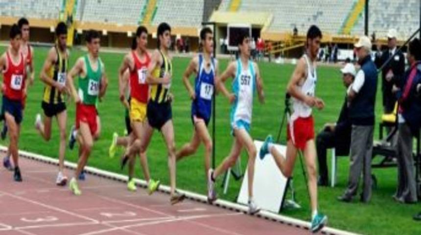 Kağıtsporlu Atletler Mersin&rsquo;de Yarışacaklar