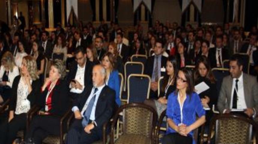 'Yabancı Avukatlık Şirketlerinin Avukatlık Mesleğini Icra Etmesi Engellenmeli'