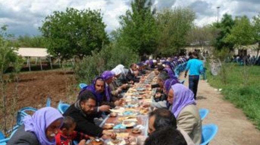 Husumetli aileler sabır beldesinde barıştı