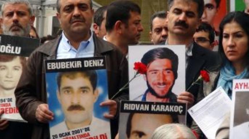 Akil İnsanlar'dan Cumartesi Anneleri&rsquo;ne Ziyaret