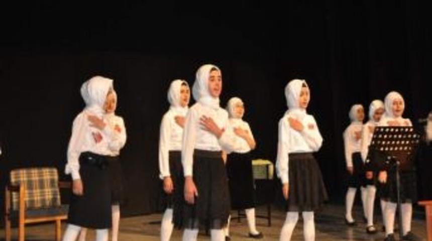 Peygamber Sevgisi Salona Sığmadı