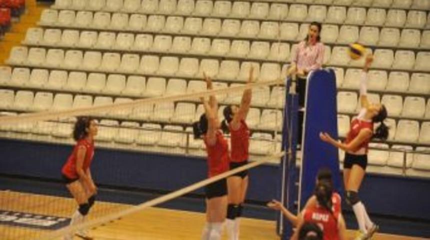 Kepez Belediyespor Gen&ccedil; Bayan Voleybol Takımı T&uuml;rkiye Şampiyonasına Katılıyor