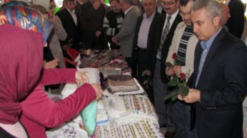 Boyabat&rsquo;ta Ihtiya&ccedil; Sahibi &Ouml;ğrenciler Yararına Kermes