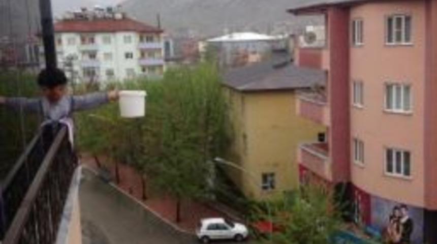 Su Kesintisine Yağmurlu &Ccedil;&ouml;z&uuml;m