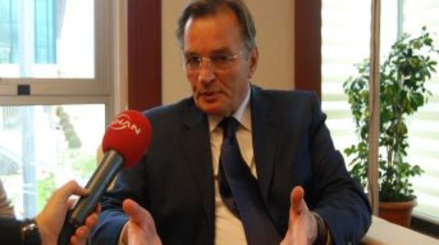 'Suriye'ye Kayıtsız Kalan Batı Bosna'daki Katliamlara Da 4 Yıl Sonra Ses Verdi'