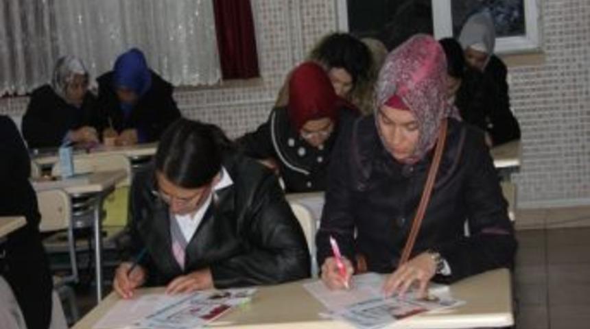 Aksaray'da Peygamber Efendimiz I&ccedil;in 4 Bin Kişi Sınava Girdi.