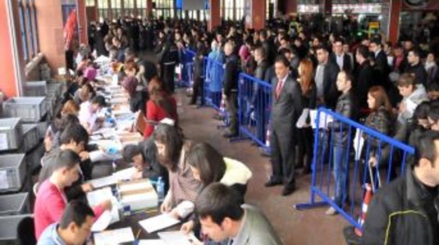 Yaklaşık 10 Bin &Uuml;niversiteli İş Ve Meslek Danışmanı Olabimek İ&ccedil;in Ter D&ouml;k&uuml;yor