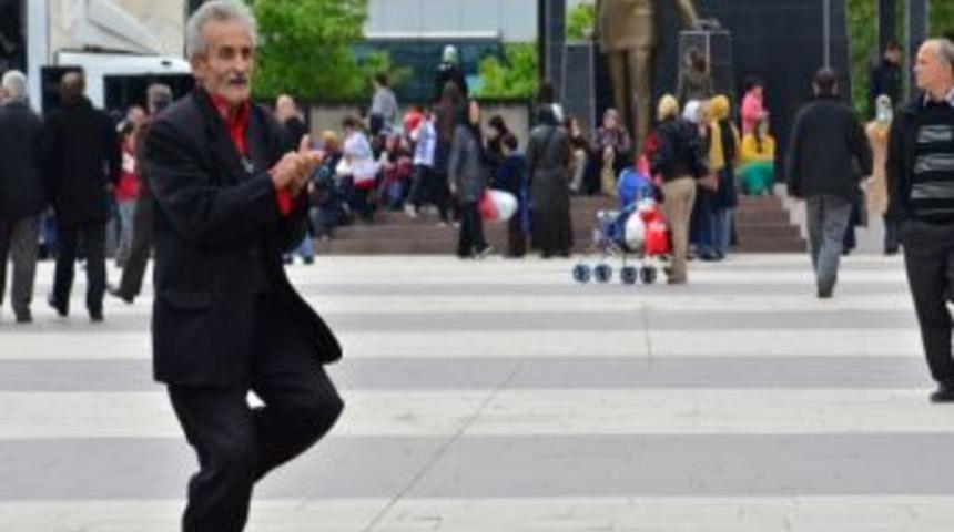 70&rsquo;lik Dede D&ouml;kt&uuml;rd&uuml;