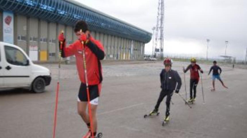 Tekerlekli Kayak İl Birinciliği M&uuml;sabakaları Yapıldı