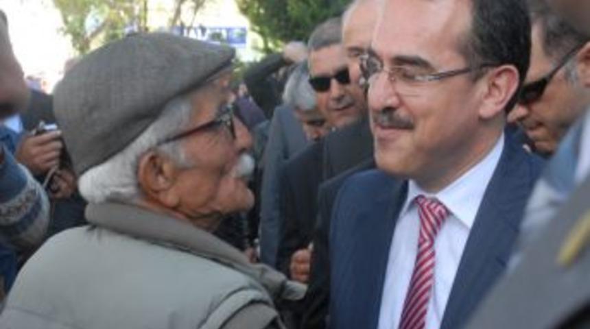 Adalet Bakanı Sadullah Ergin: &Uuml;lkeyi Sevmek Onu G&uuml;&ccedil;l&uuml; Kılmakla Olur